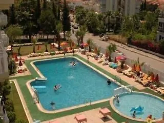 Sun Dream Apart Hotel * 말마리스